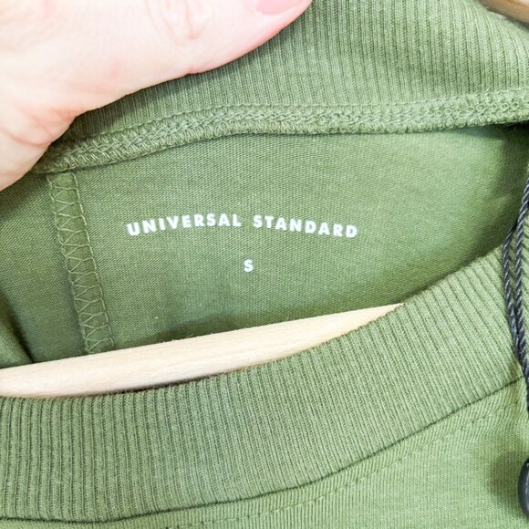 NWT Universal Standard Easy Fit Dress in the Color Chive - Picture 7 of 7